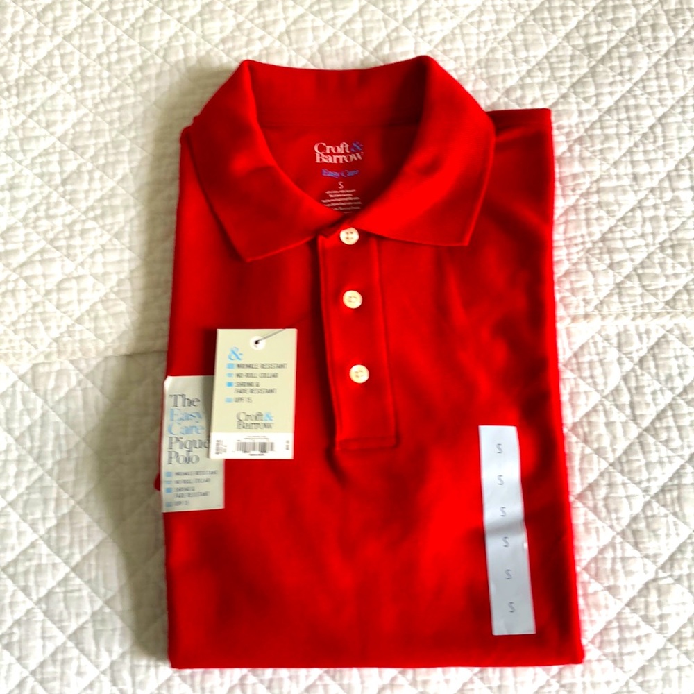 Men’s red pique polo shirt by Croft & Barrow.